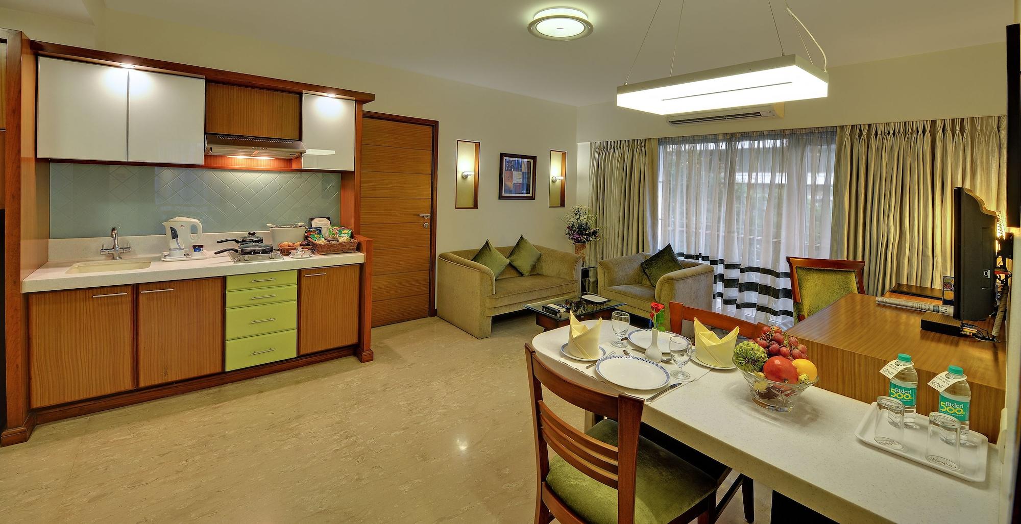 Grand Residency Hotel & Serviced Apartments Mumbai Ngoại thất bức ảnh