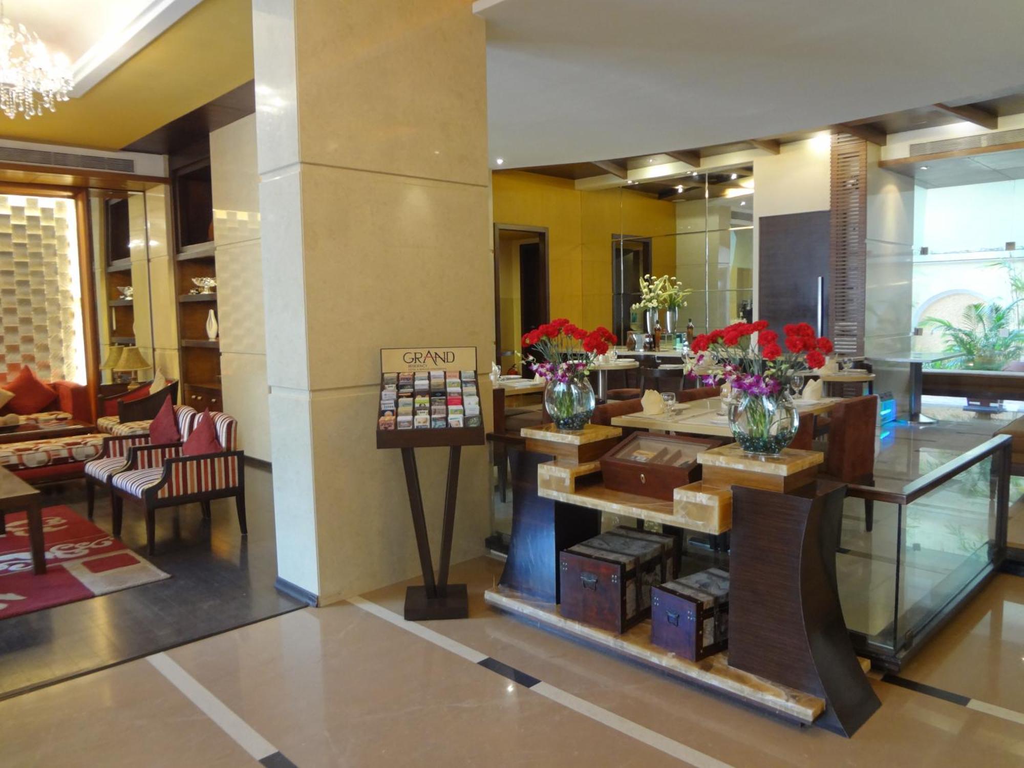 Grand Residency Hotel & Serviced Apartments Mumbai Ngoại thất bức ảnh
