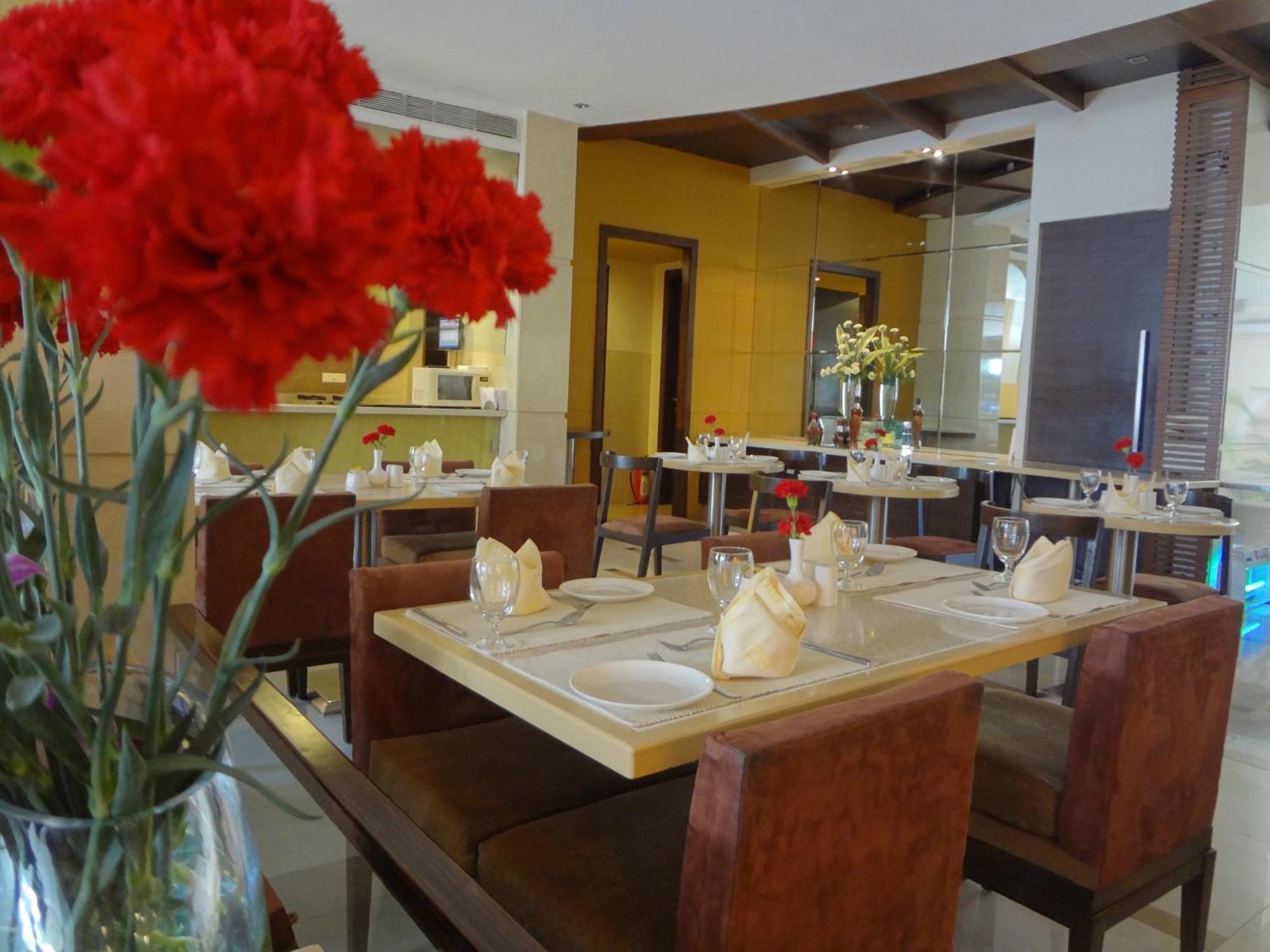 Grand Residency Hotel & Serviced Apartments Mumbai Ngoại thất bức ảnh