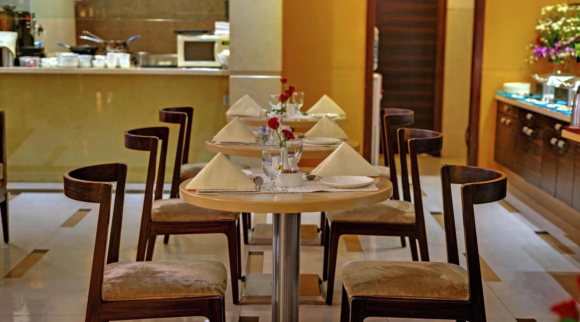 Grand Residency Hotel & Serviced Apartments Mumbai Ngoại thất bức ảnh